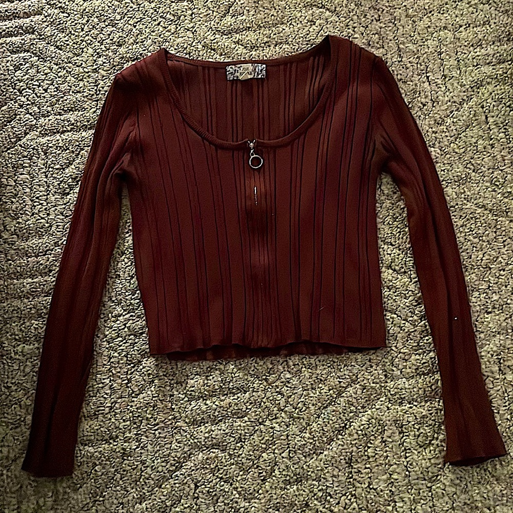 Pink republic shirt, perfect condition, only worn once. Size Medium